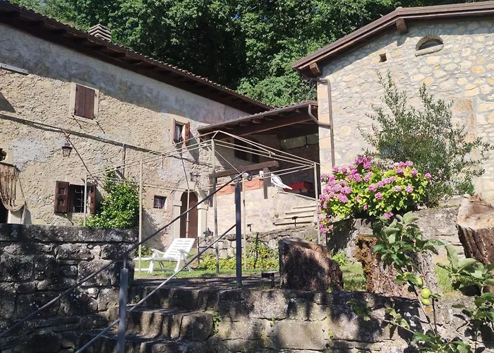Della Via